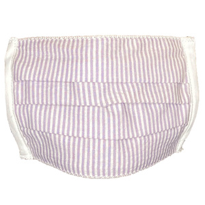 Facemask with pleats