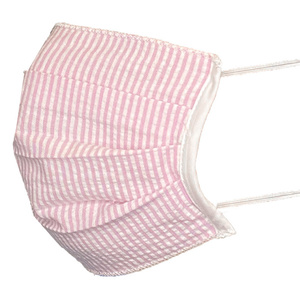 Facemask with pleats
