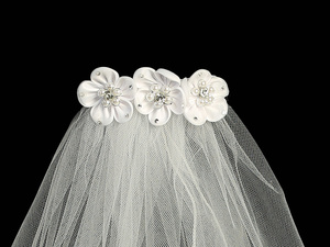 18" veil on comb - Satin flowers with rhinestones