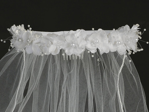 30" Veil - Flower & Pearl accents